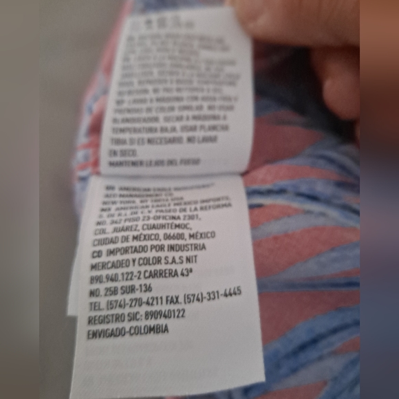 American Eagle Hawaiian Short Sleeve Button up men's shirt size XL Red & Blue - Picture 9 of 9